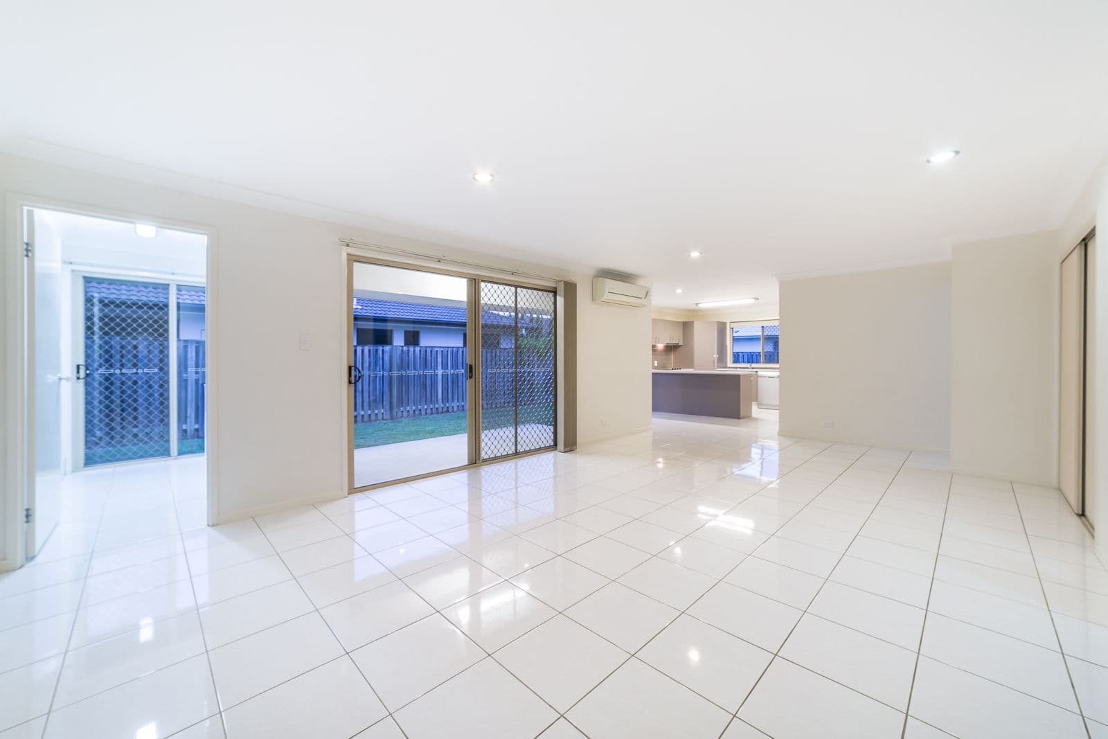 5 Kingair Road, Upper Coomera QLD 4209, Upper Coomera - Thumbnail 5