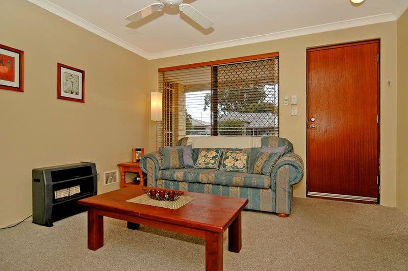 18 Hodges Street, MIDDLE SWAN WA 6056, Middle Swan - Thumbnail 2