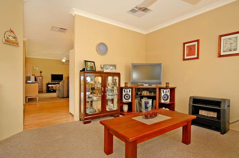 18 Hodges Street, MIDDLE SWAN WA 6056, Middle Swan - Thumbnail 3