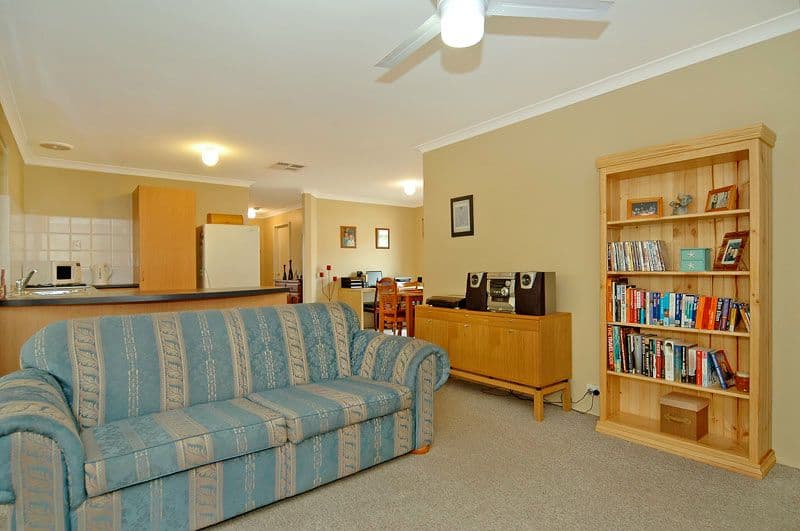 18 Hodges Street, MIDDLE SWAN WA 6056, Middle Swan - Thumbnail 4