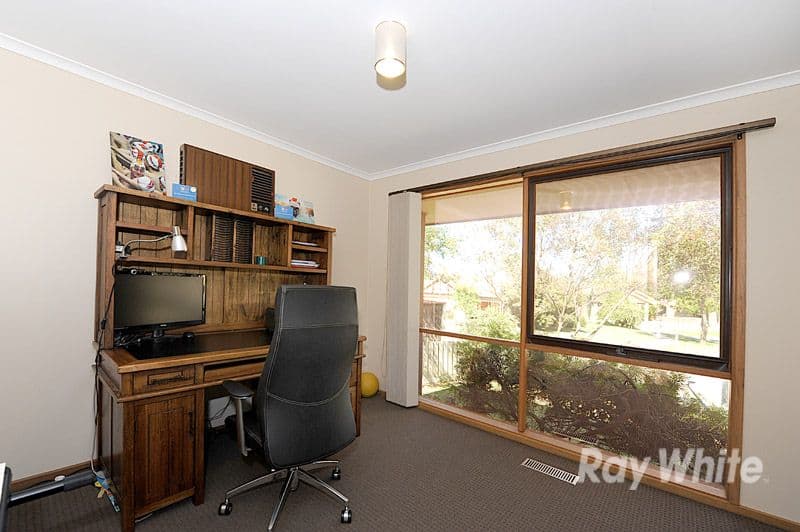 16 Hedgley Drive, BERWICK VIC 3806, Berwick - Thumbnail 4