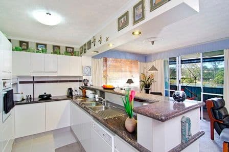 56 Guineas Creek Road, CURRUMBIN WATERS QLD 4223, Currumbin Waters - Thumbnail 4