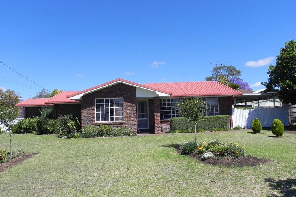 2 White, PITTSWORTH QLD 4356, Pittsworth - Thumbnail 2