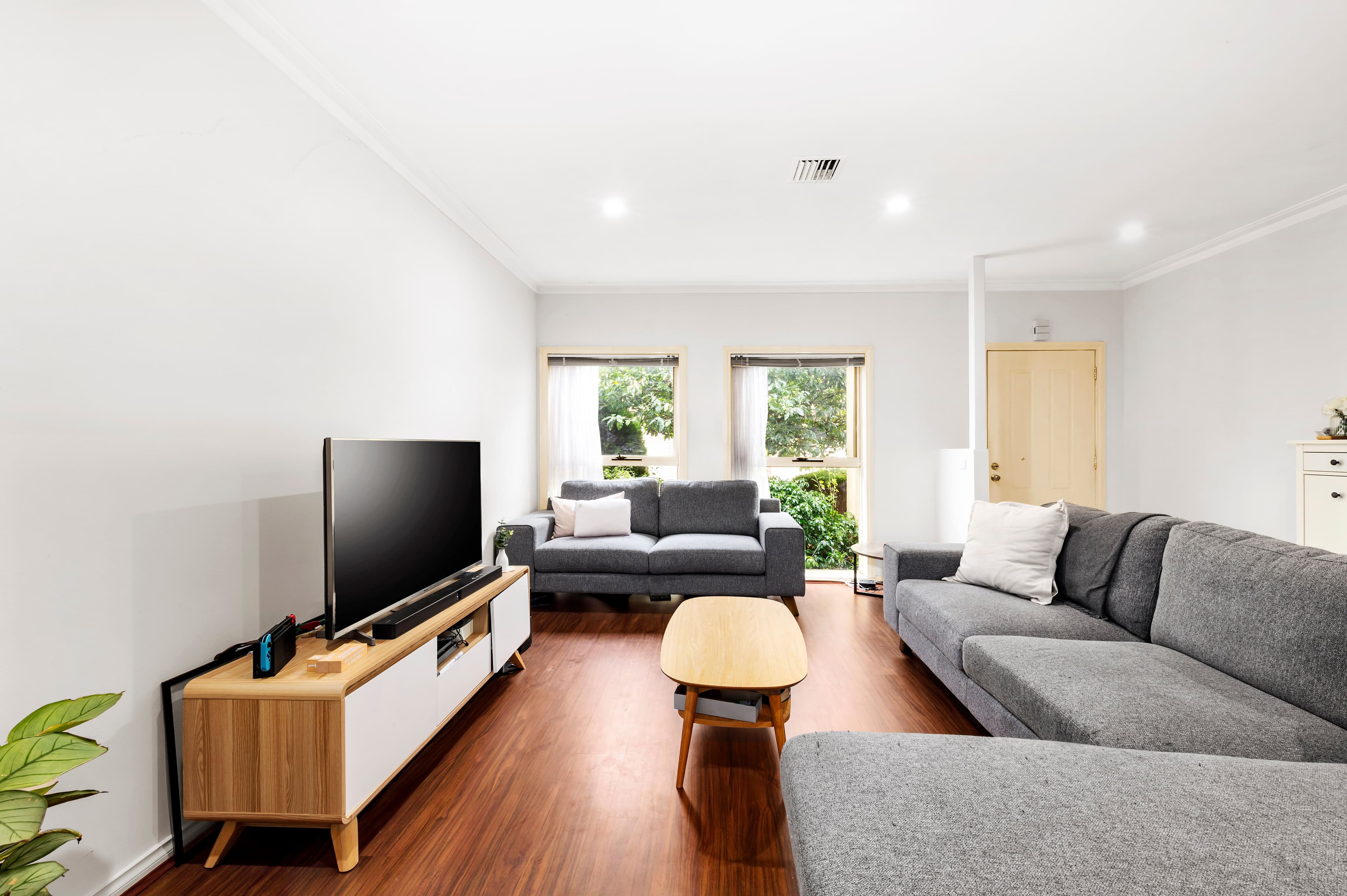 8 Willgilson Court, Oakleigh VIC 3166, Oakleigh - Thumbnail 2