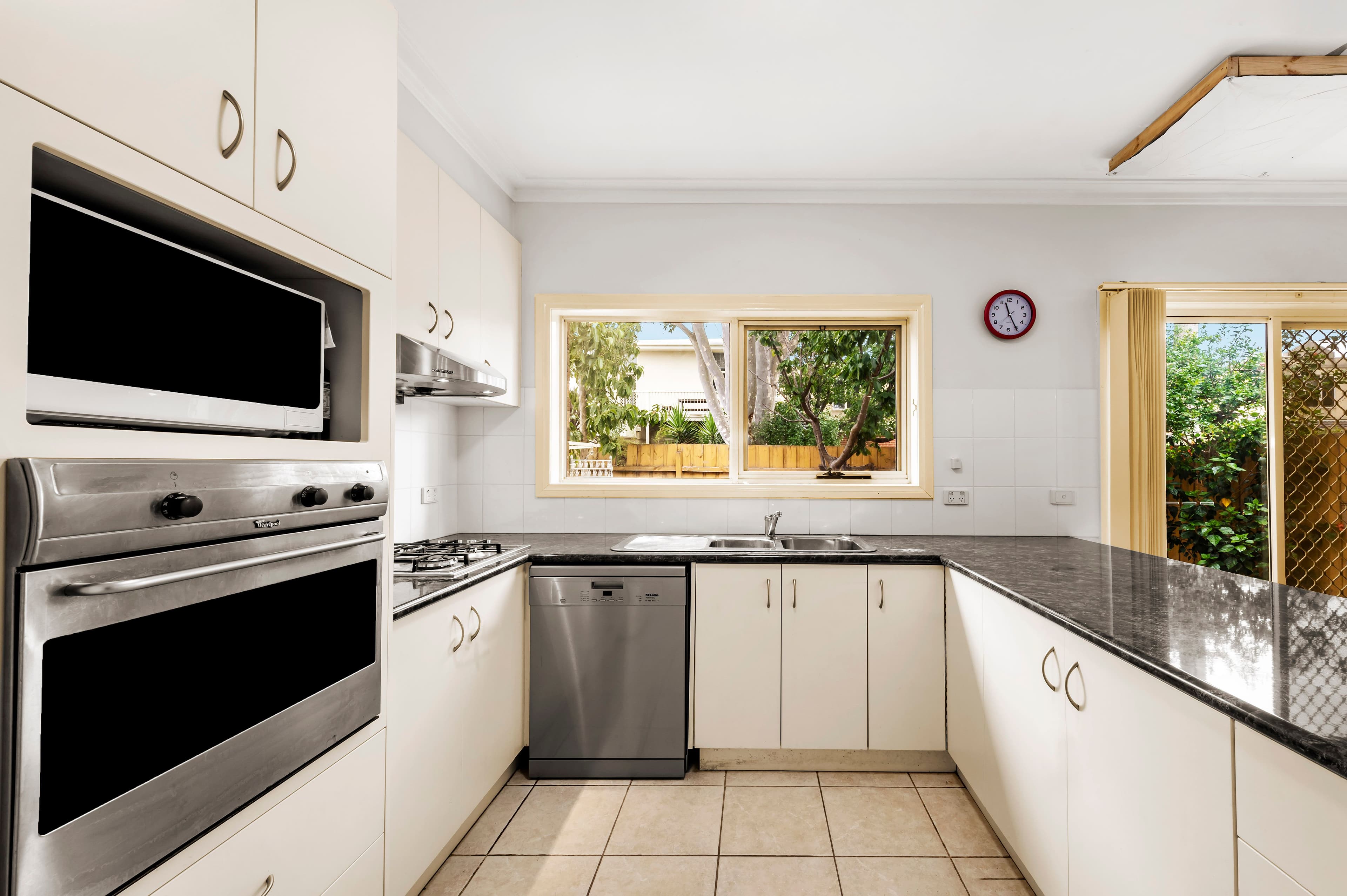 8 Willgilson Court, Oakleigh VIC 3166, Oakleigh - Thumbnail 3