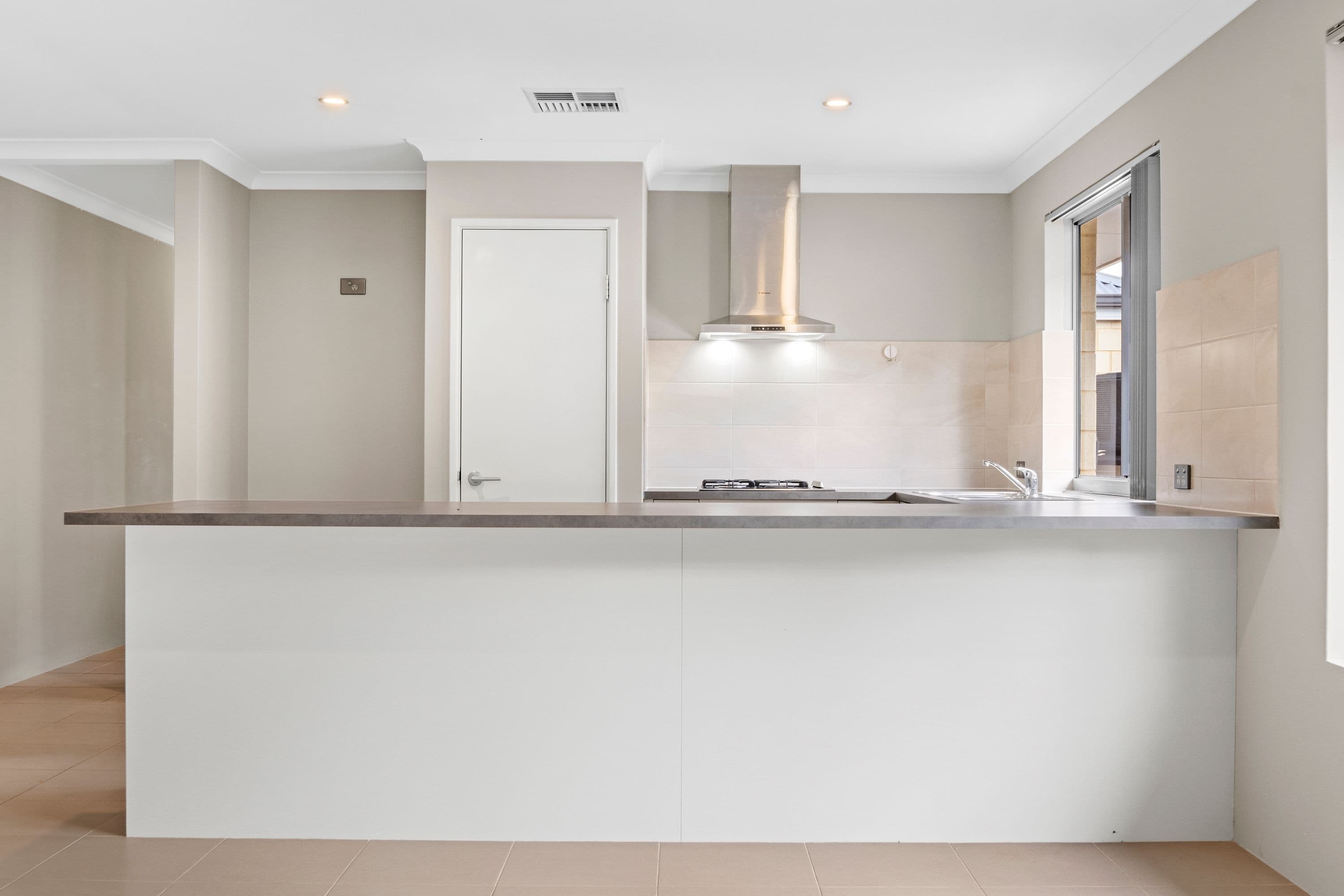 42 Lomond Way, Seville Grove WA 6112, Seville Grove - Thumbnail 4