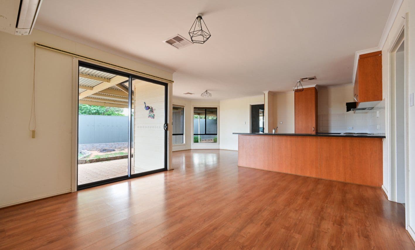 5 Woodroffe Court, Port Augusta West SA 5700, Port Augusta West - Image 1