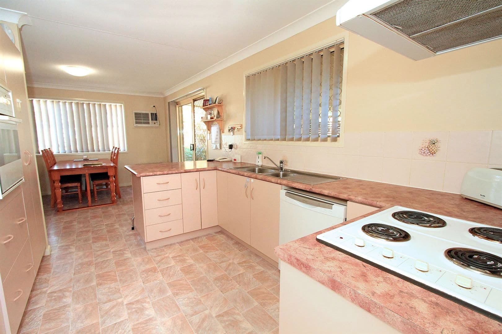 16 Anna Street, GRACEMERE QLD 4702, Gracemere - Thumbnail 7
