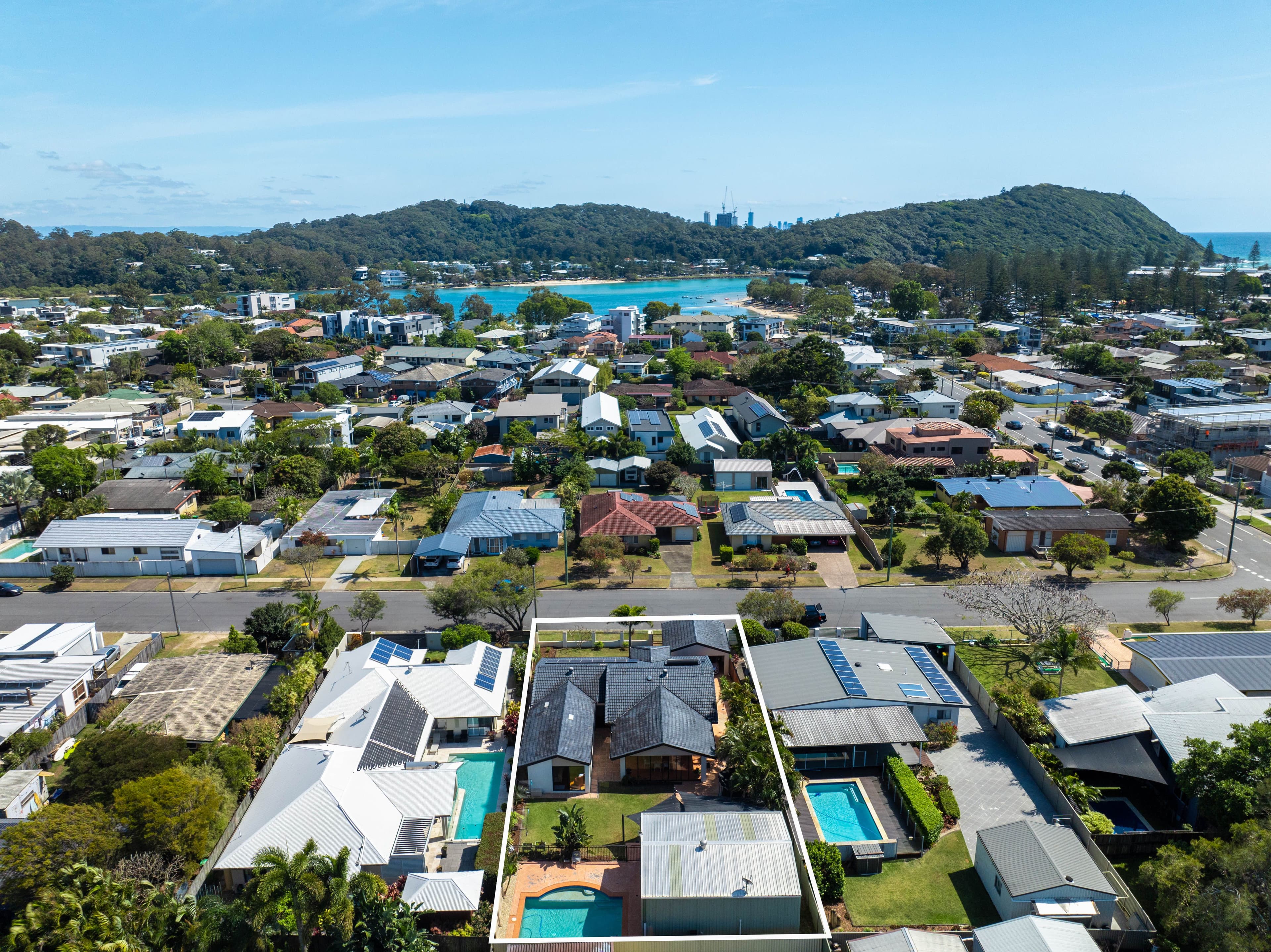 58 Twenty Seventh Avenue, Palm Beach QLD 4221, Palm Beach - Thumbnail 4