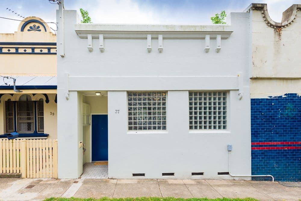37 Junction Road, Summer Hill - Thumbnail 2