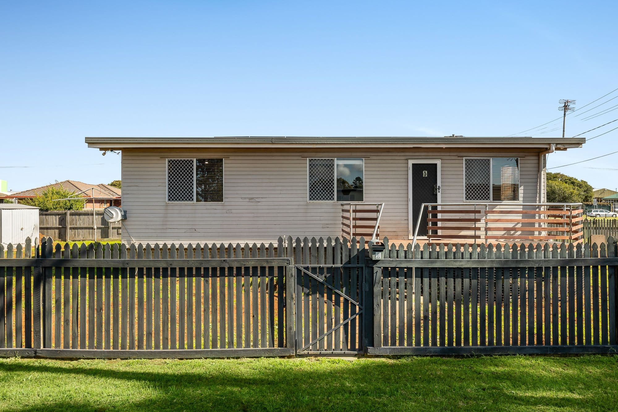 1 Bennett Street, Wilsonton QLD 4350, Wilsonton - Thumbnail 2