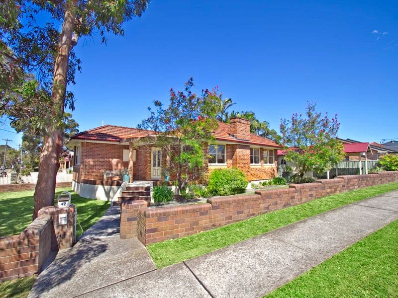 42 Bindea Street, COMO NSW 2226, Como - Thumbnail 2