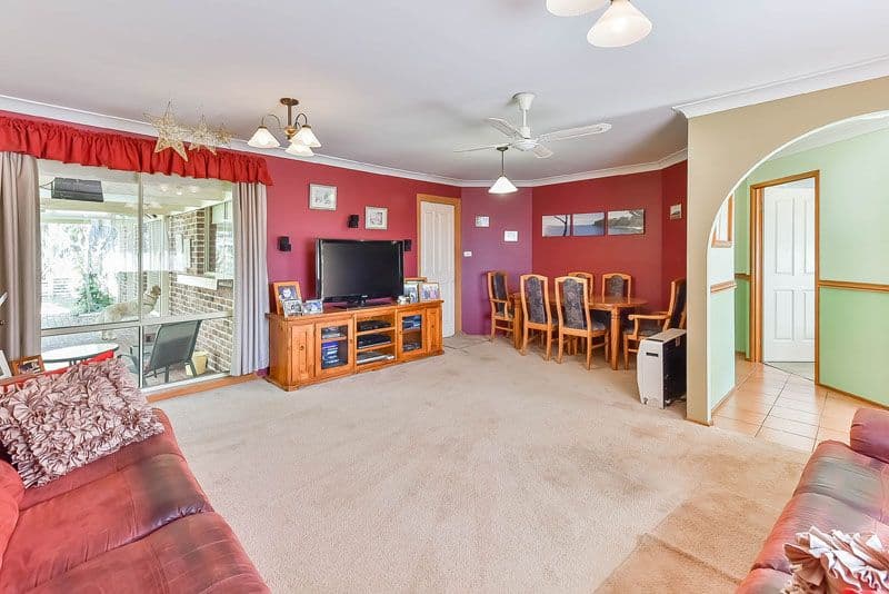 10 Blueberry Court, Narellan Vale - Thumbnail 2