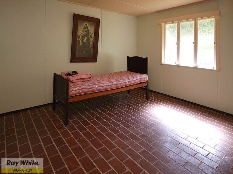 80    Minto Crescent, ARANA HILLS QLD 4054, Arana Hills - Thumbnail 5