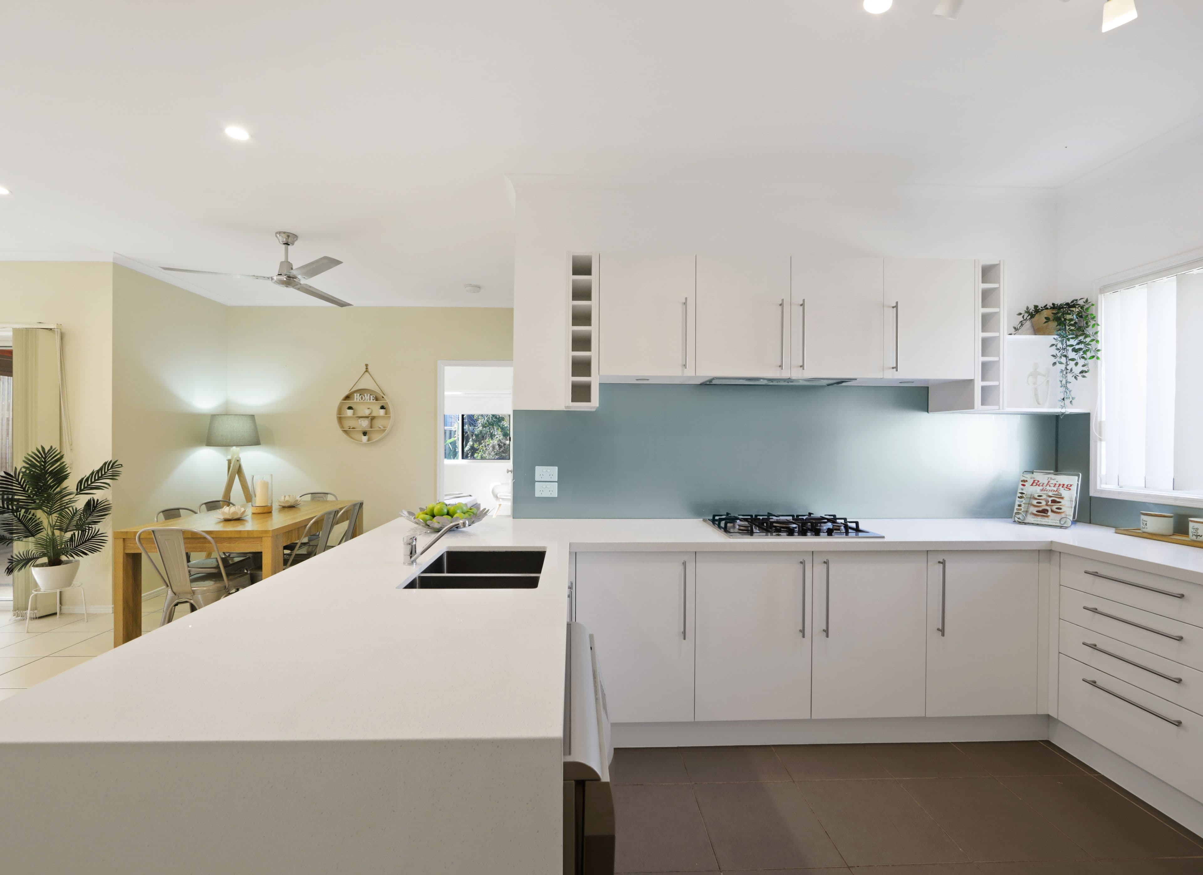 18 Campelles Avenue, Varsity Lakes QLD 4227, Varsity Lakes - Thumbnail 5