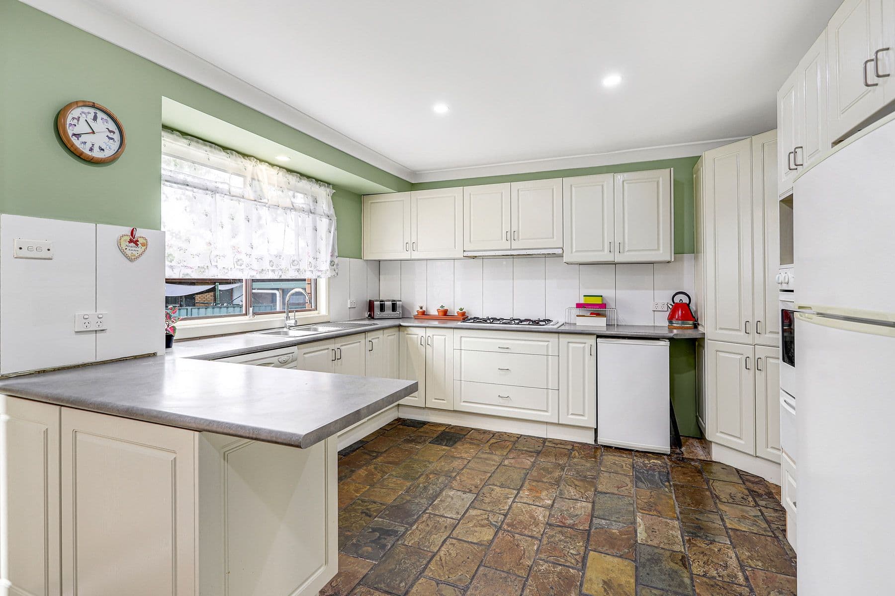 22 Netherton Avenue, St Clair NSW 2759, St Clair - Thumbnail 2