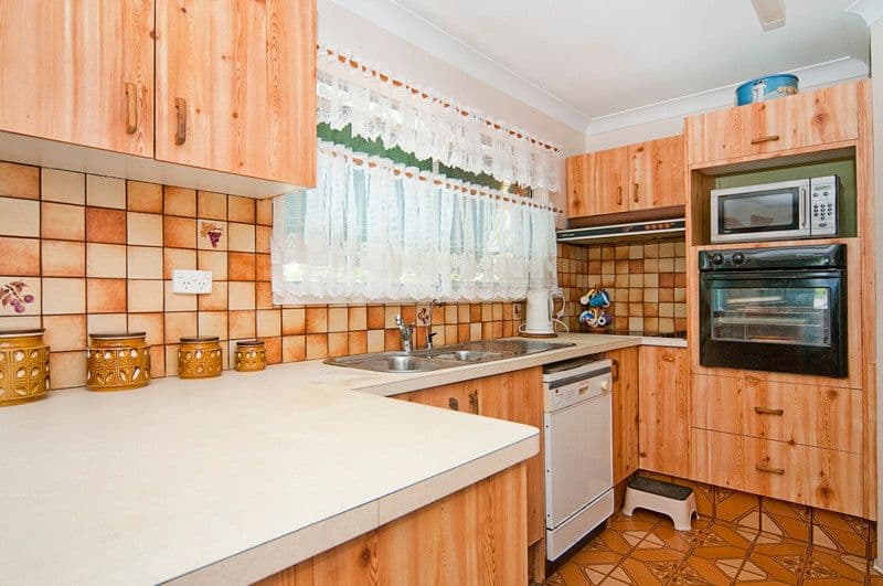 15 Wallace Street, SOUTHPORT QLD 4215, Southport - Thumbnail 5