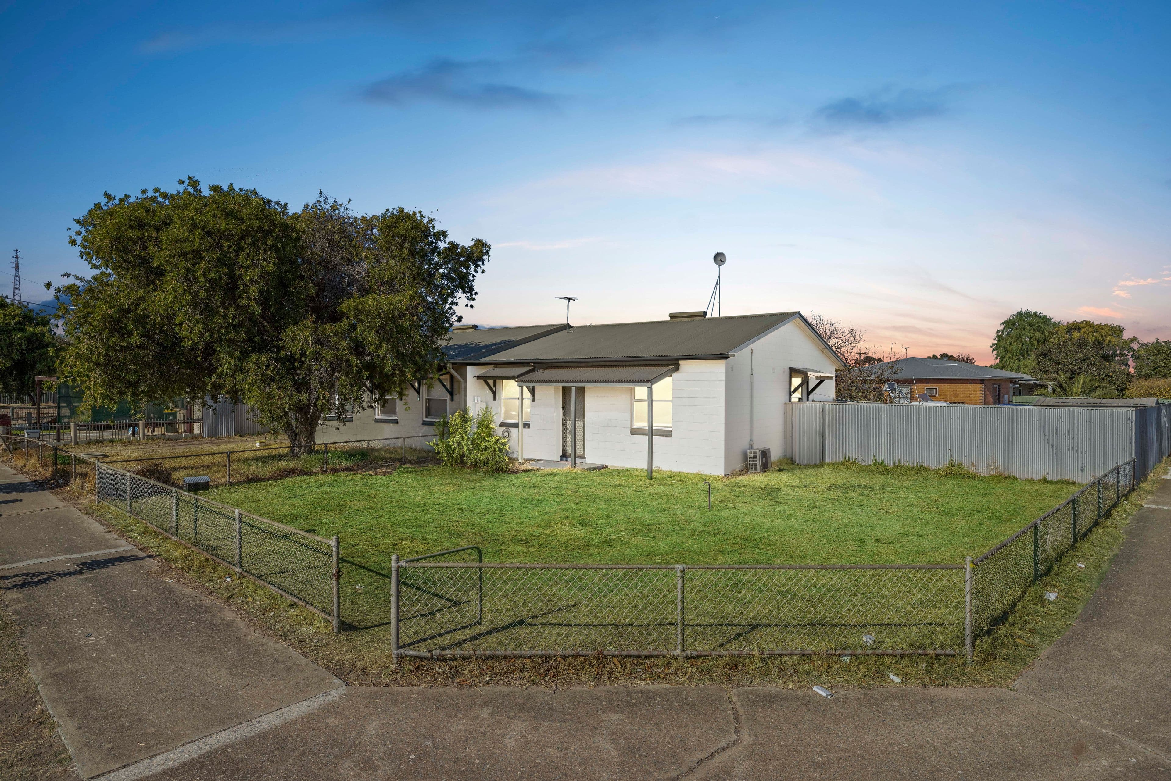 38 & 40 Yongala Street, Taperoo SA 5017, Taperoo - Thumbnail 3