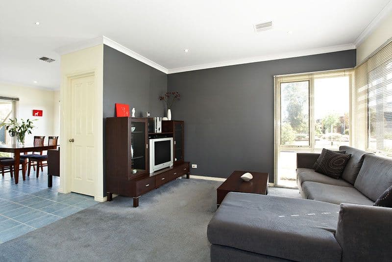 1 Grassland Avenue, COBURG VIC 3058, Coburg - Thumbnail 3