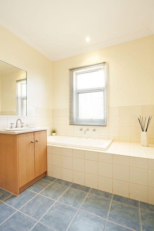 1 Grassland Avenue, COBURG VIC 3058, Coburg - Thumbnail 4