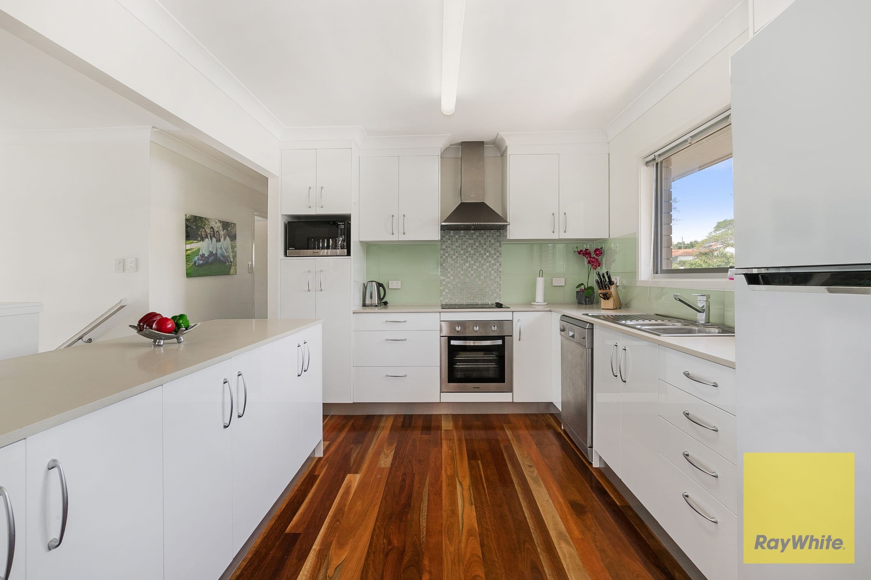 3 Lawson Street, Oxley QLD 4075, Oxley - Thumbnail 2