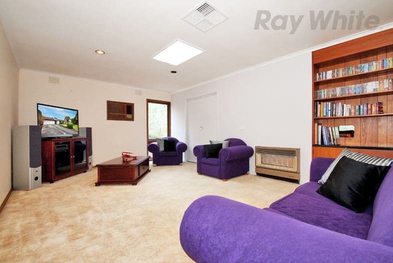 53 COUNTRY CLUB Drive, CHIRNSIDE PARK VIC 3116, Chirnside Park - Thumbnail 2