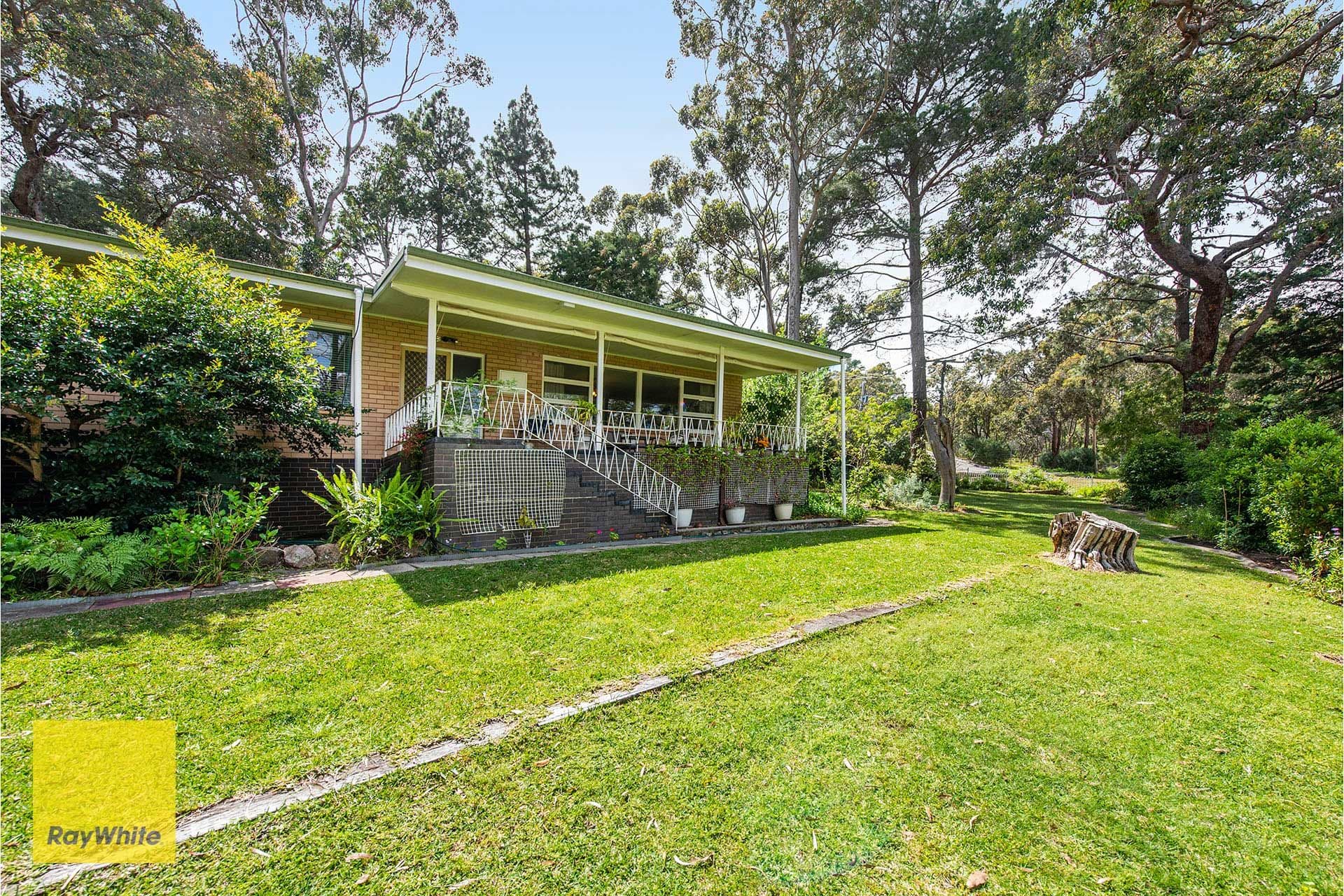 17 Faye Crescent, Gooseberry Hill WA 6076, Gooseberry Hill - Thumbnail 2