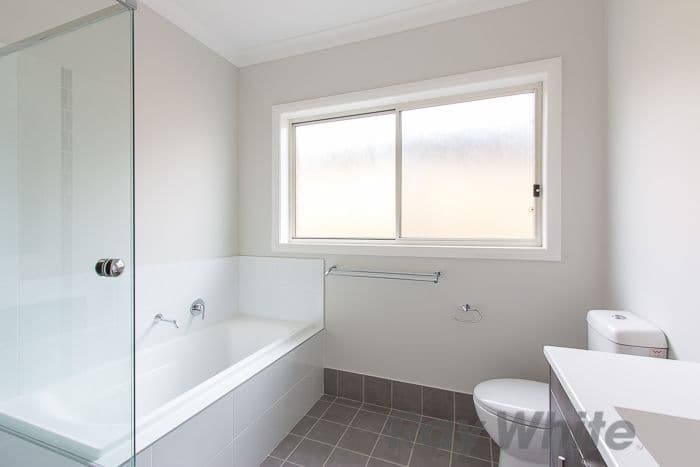 29 Gazelle Crescent, Fletcher - Thumbnail 3