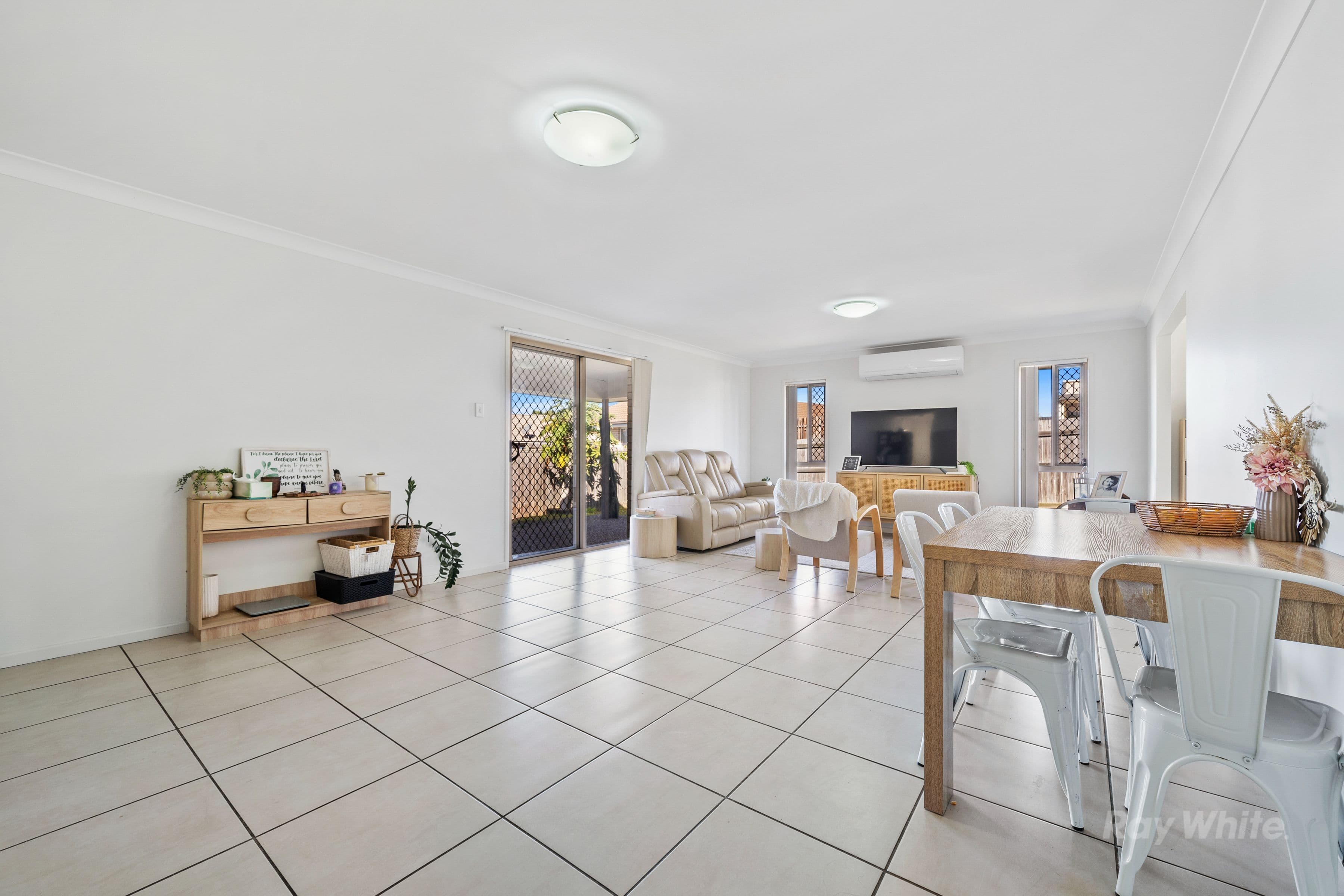 3 Diller Drive, Crestmead QLD 4132, Crestmead - Thumbnail 2