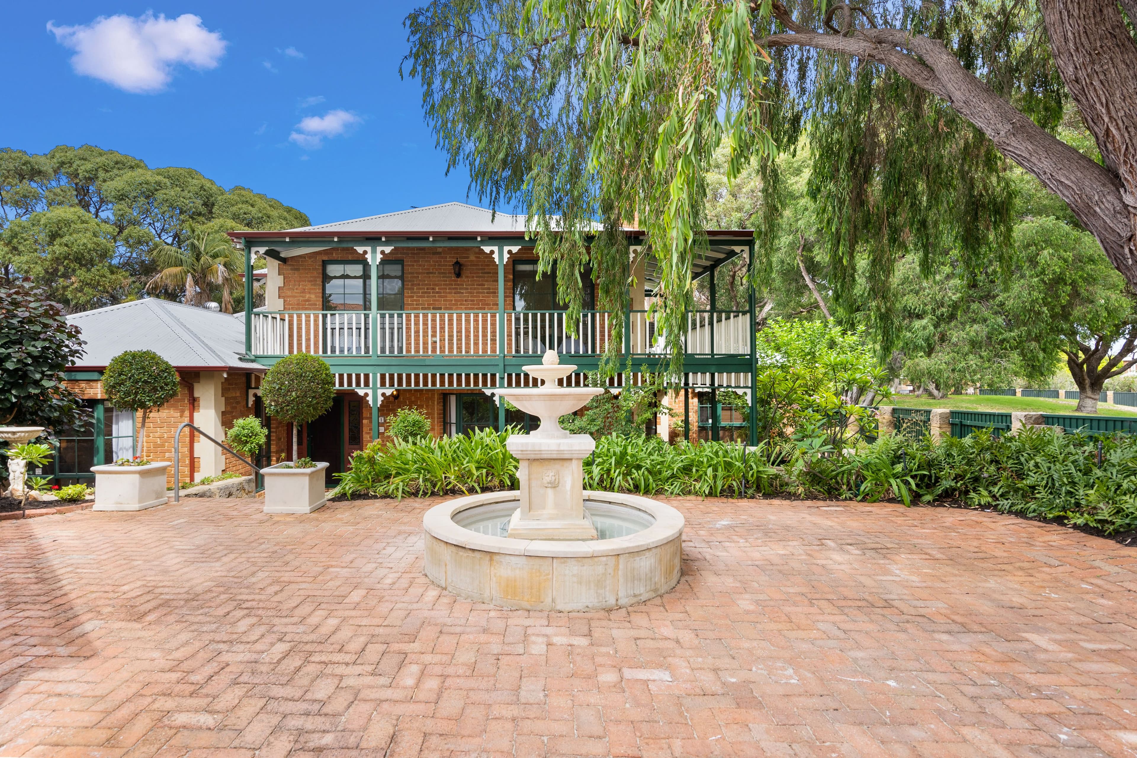 11 Pittwater Close, Kallaroo WA 6025, Kallaroo - Thumbnail 2