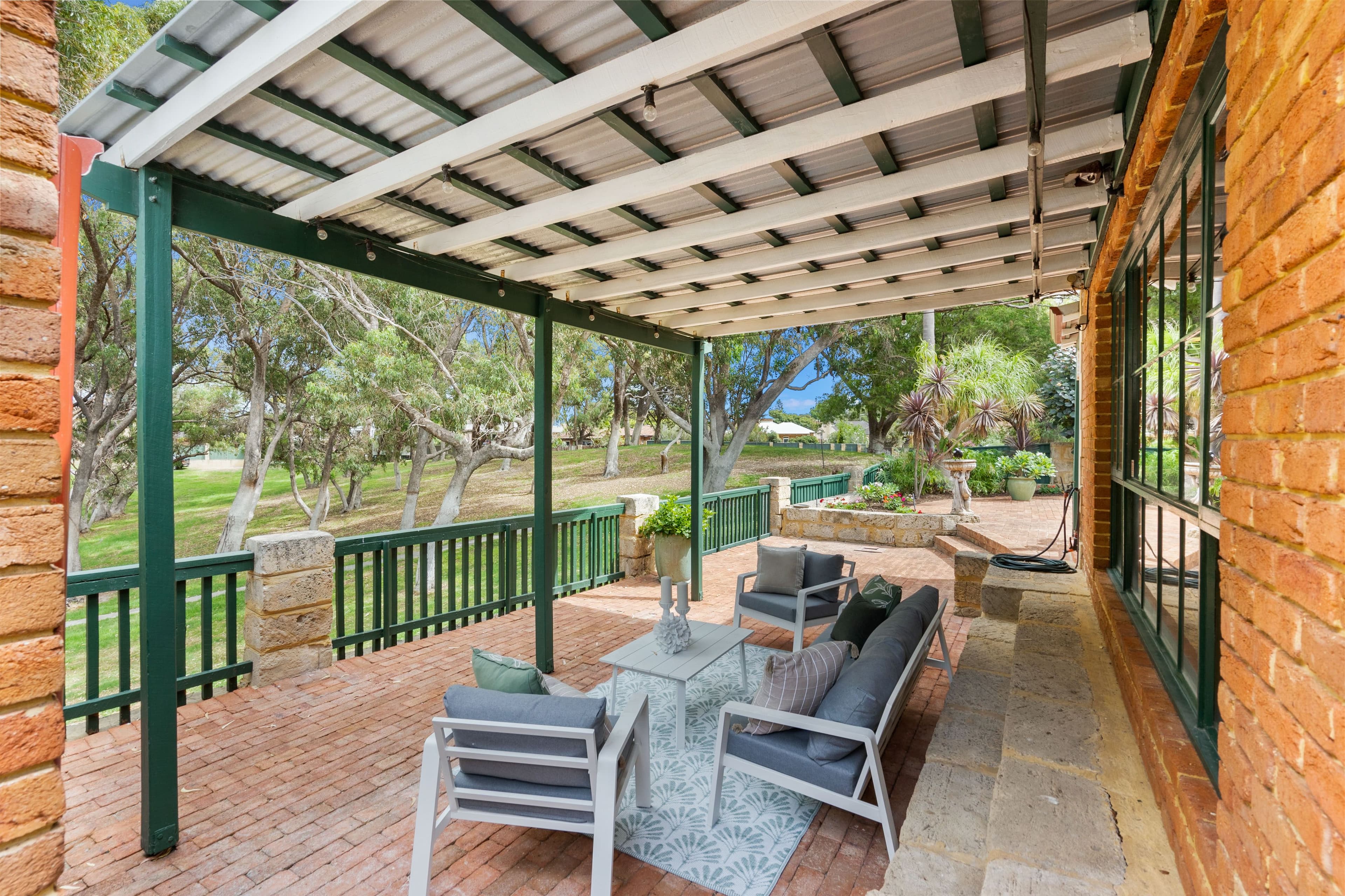 11 Pittwater Close, Kallaroo WA 6025, Kallaroo - Thumbnail 4