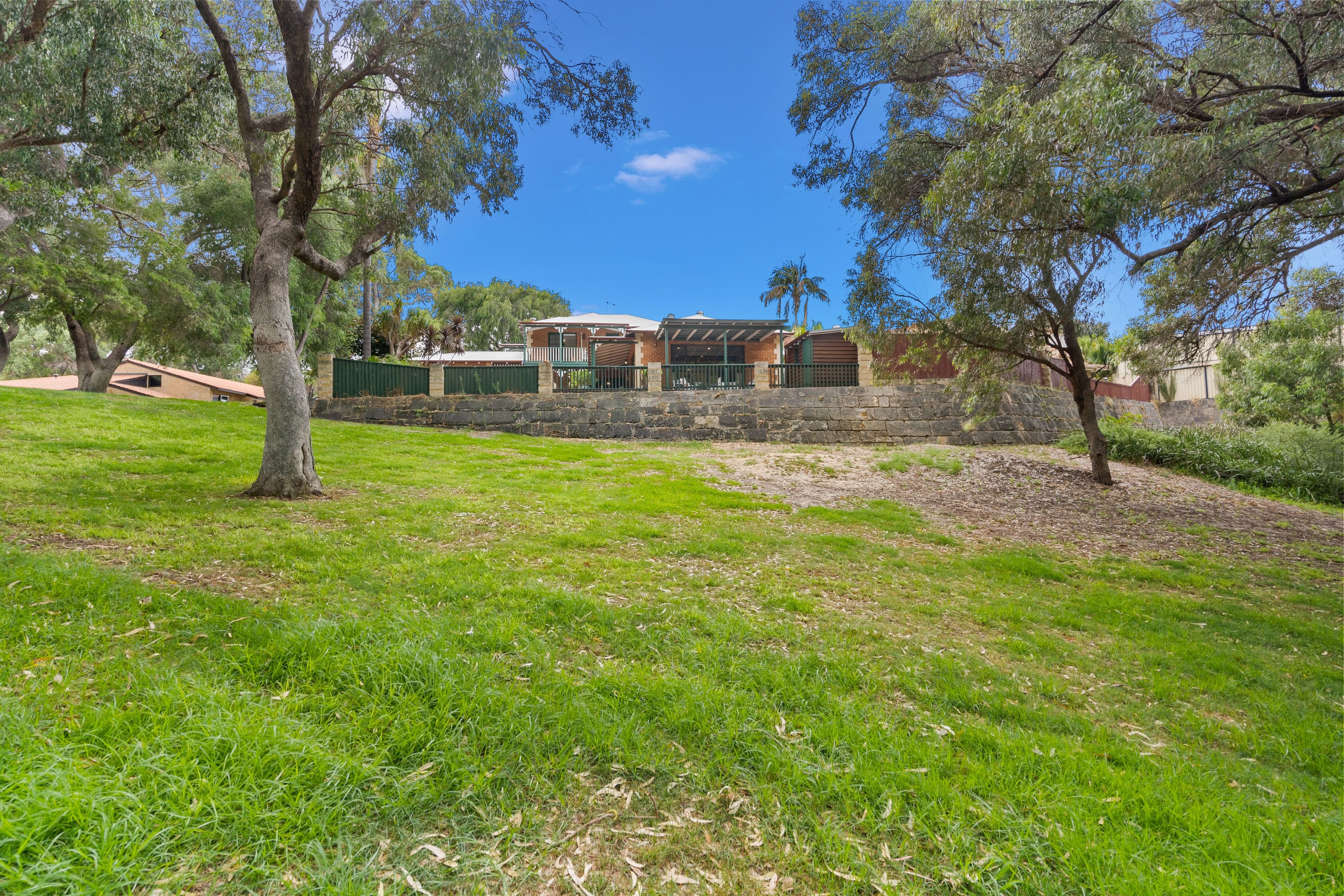 11 Pittwater Close, Kallaroo WA 6025, Kallaroo - Thumbnail 5