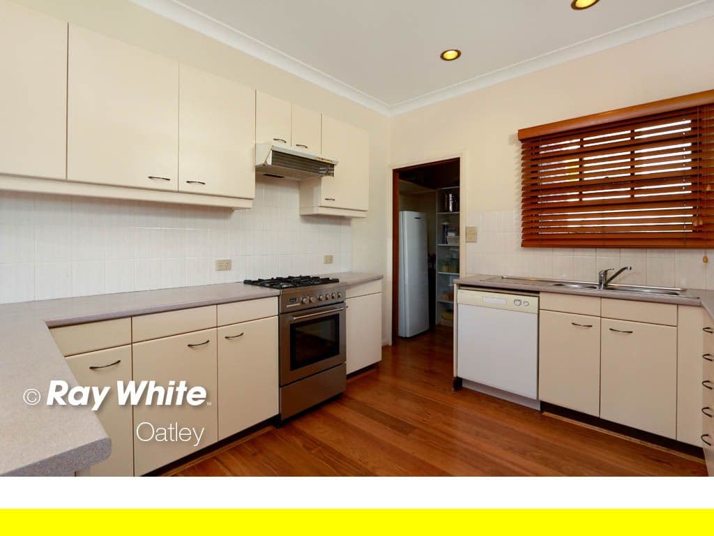 56 Boorara Avenue, OATLEY NSW 2223, Oatley - Thumbnail 4