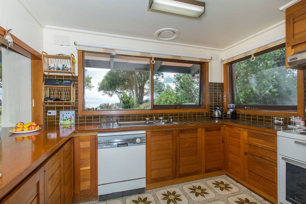 27 Stradbroke Avenue, Cowes VIC 3922, Cowes - Thumbnail 3