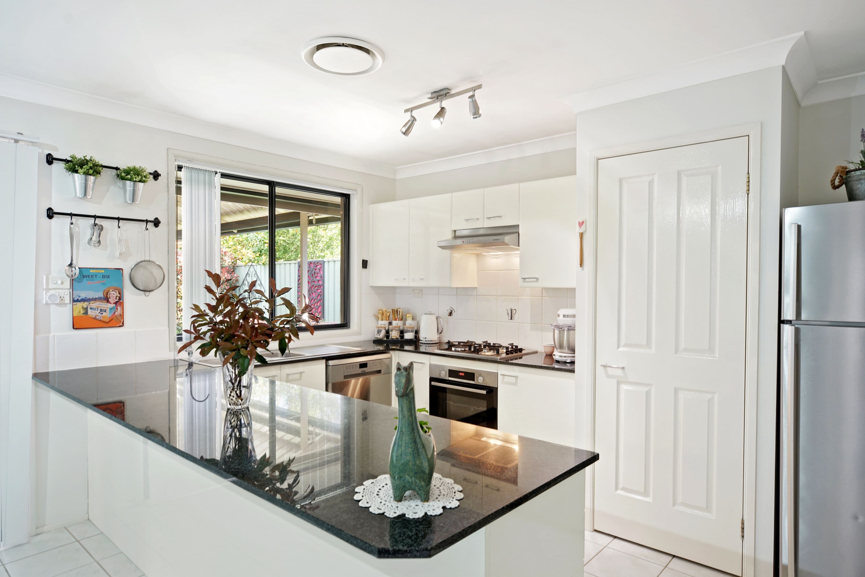 16 Kuraji Close, Glenmore Park - Thumbnail 2