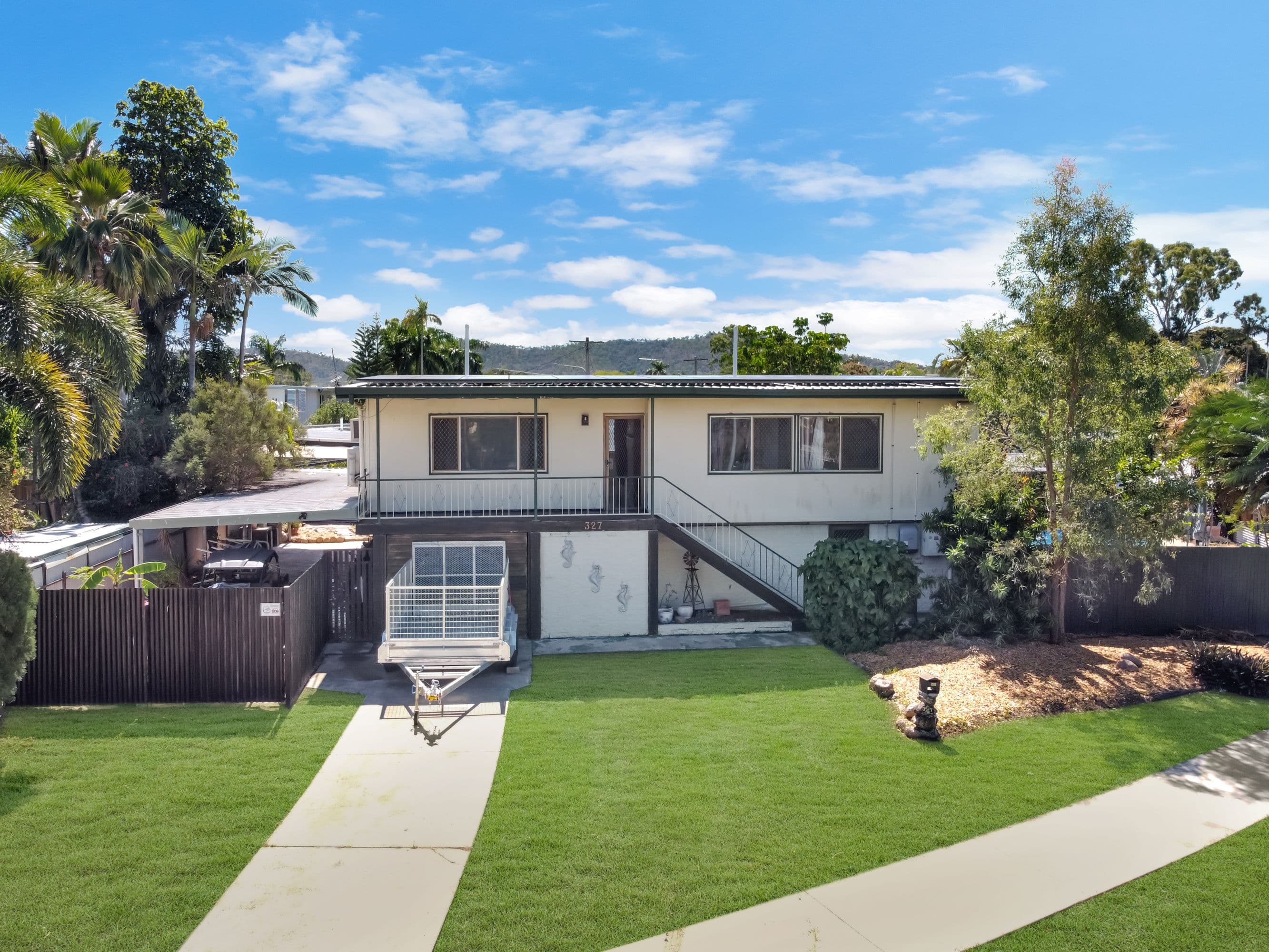 327 Charles Street, Kirwan QLD 4817, Kirwan - Image 1