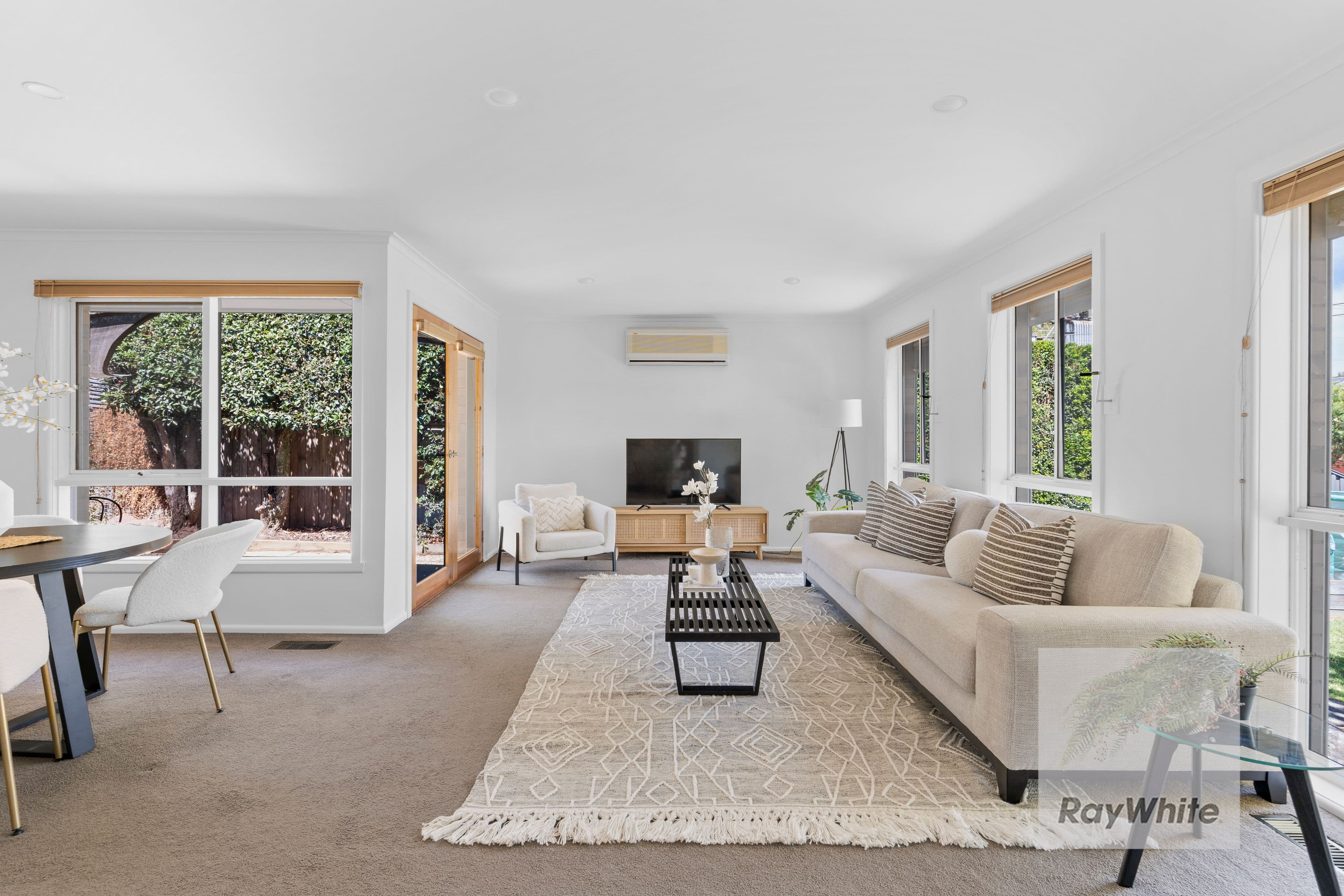 2 Witney Way, Bundoora VIC 3083, Bundoora - Thumbnail 2