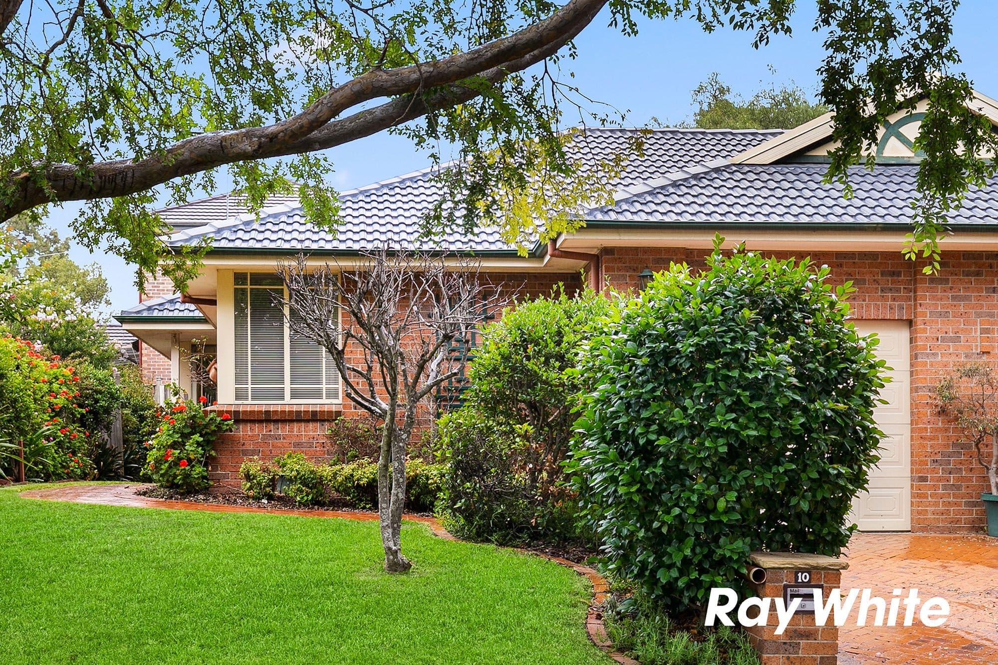 10 Hampton Close, Castle Hill NSW 2154, Castle Hill - Thumbnail 2