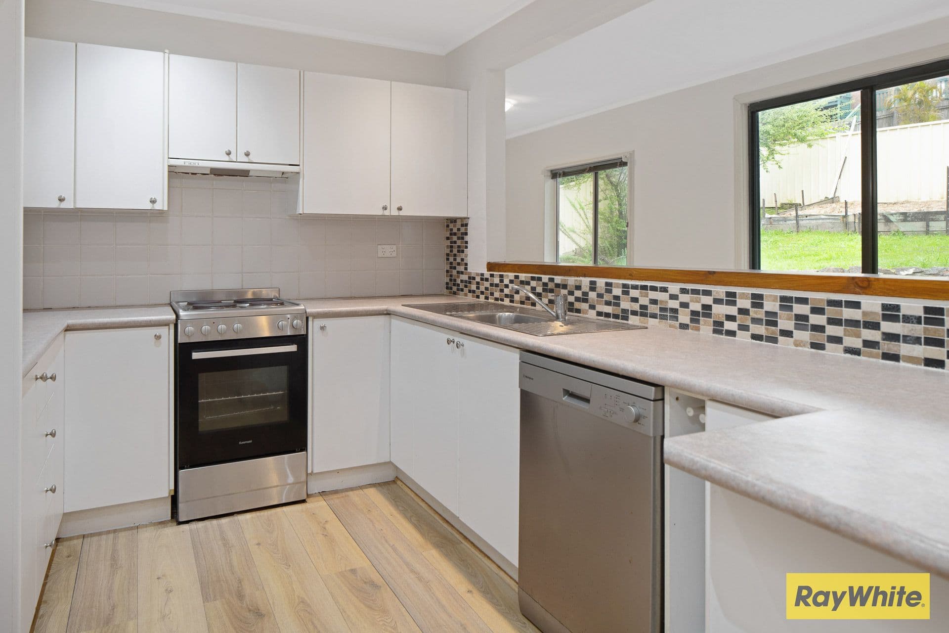 129 Country Club Drive, Catalina NSW 2536, Catalina - Thumbnail 5