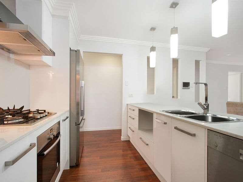 2 Range Drive, TANAH MERAH QLD 4128, Tanah Merah - Thumbnail 2