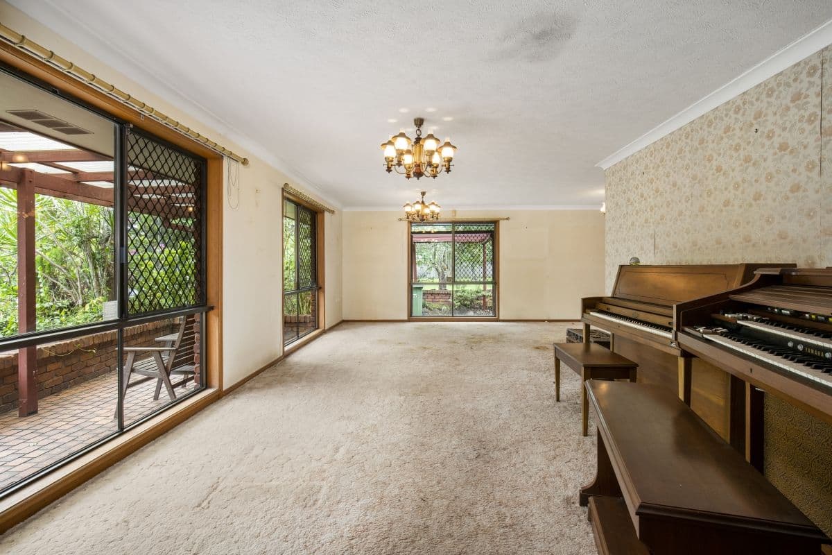 127 Barrier Reef Drive, Mermaid Waters QLD 4218, Mermaid Waters - Thumbnail 2