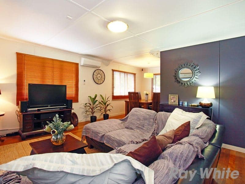 12 Aldwych Street, STAFFORD HEIGHTS QLD 4053, Stafford Heights - Thumbnail 2