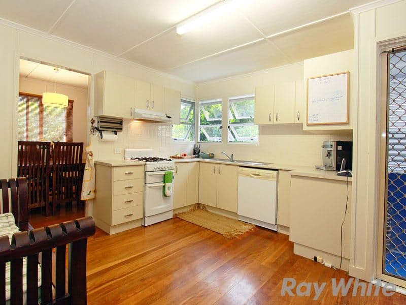 12 Aldwych Street, STAFFORD HEIGHTS QLD 4053, Stafford Heights - Thumbnail 4
