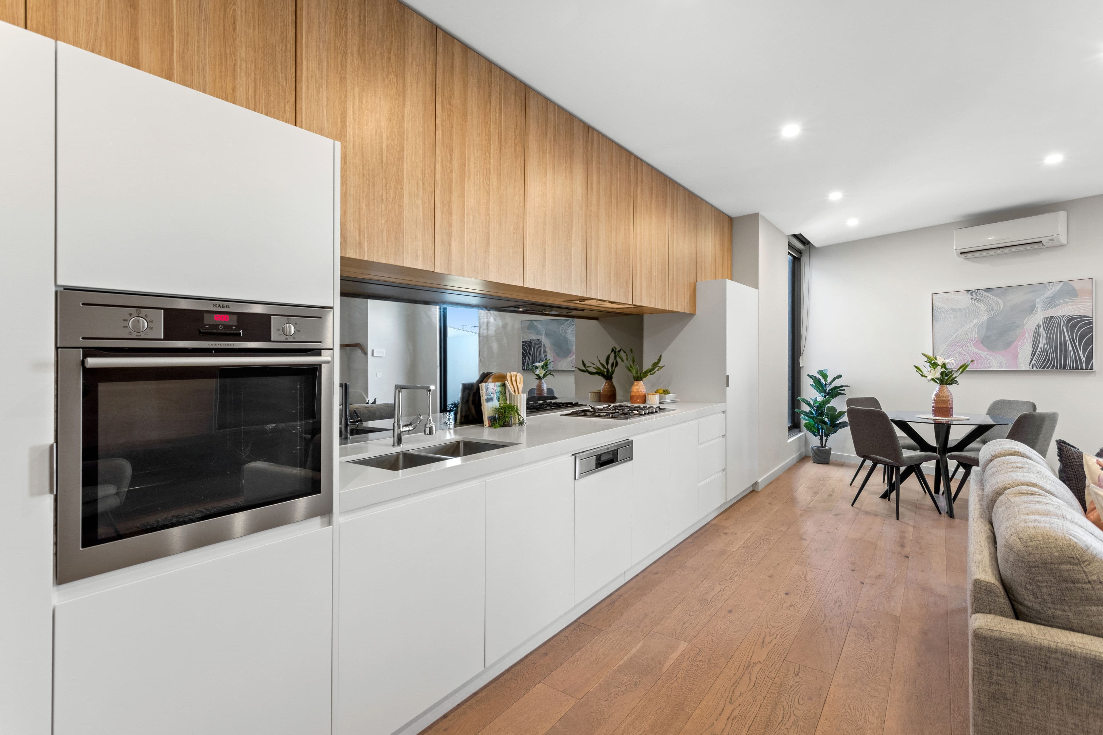 12 Arawatta Street, Carnegie VIC 3163, Carnegie - Thumbnail 4