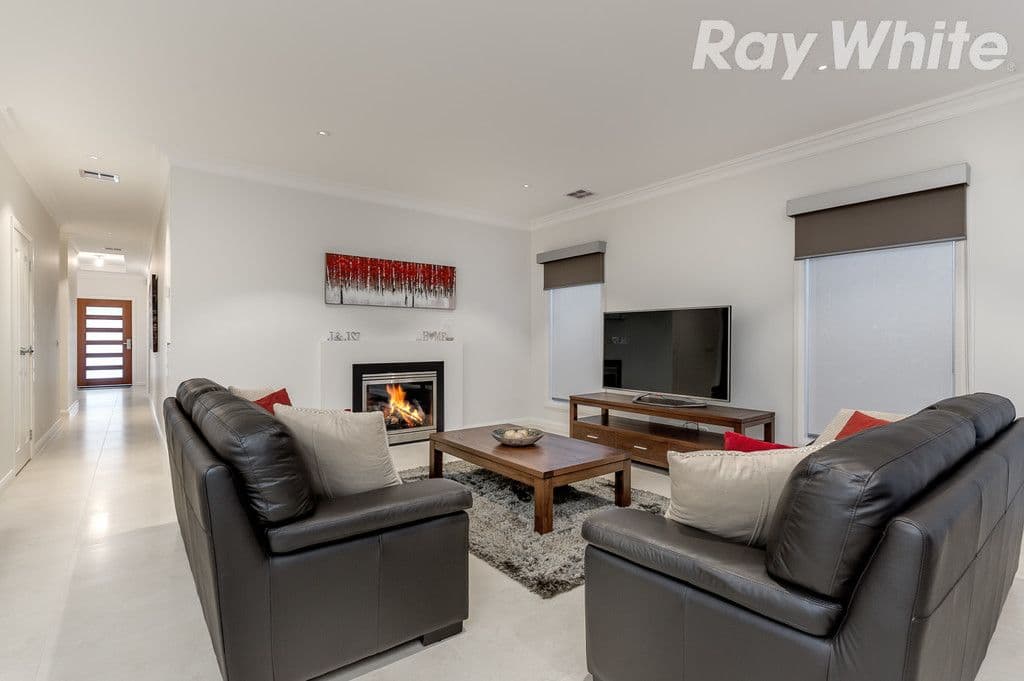 31 Cairn Drive, South Morang VIC 3752, South Morang - Thumbnail 5