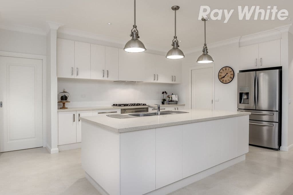 31 Cairn Drive, South Morang VIC 3752, South Morang - Thumbnail 7