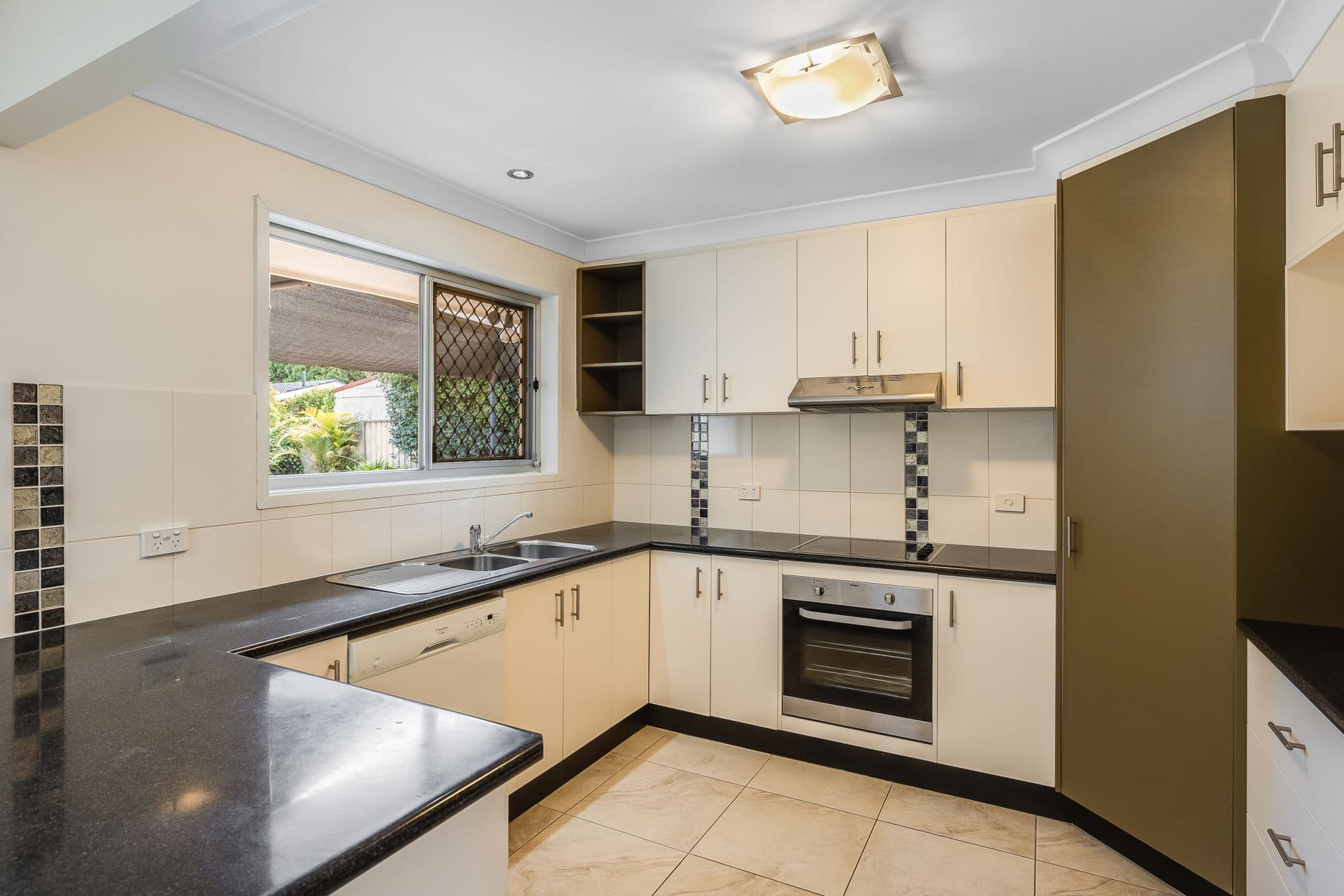 15 Lucinda Street, Rangeville QLD 4350, Rangeville - Thumbnail 4
