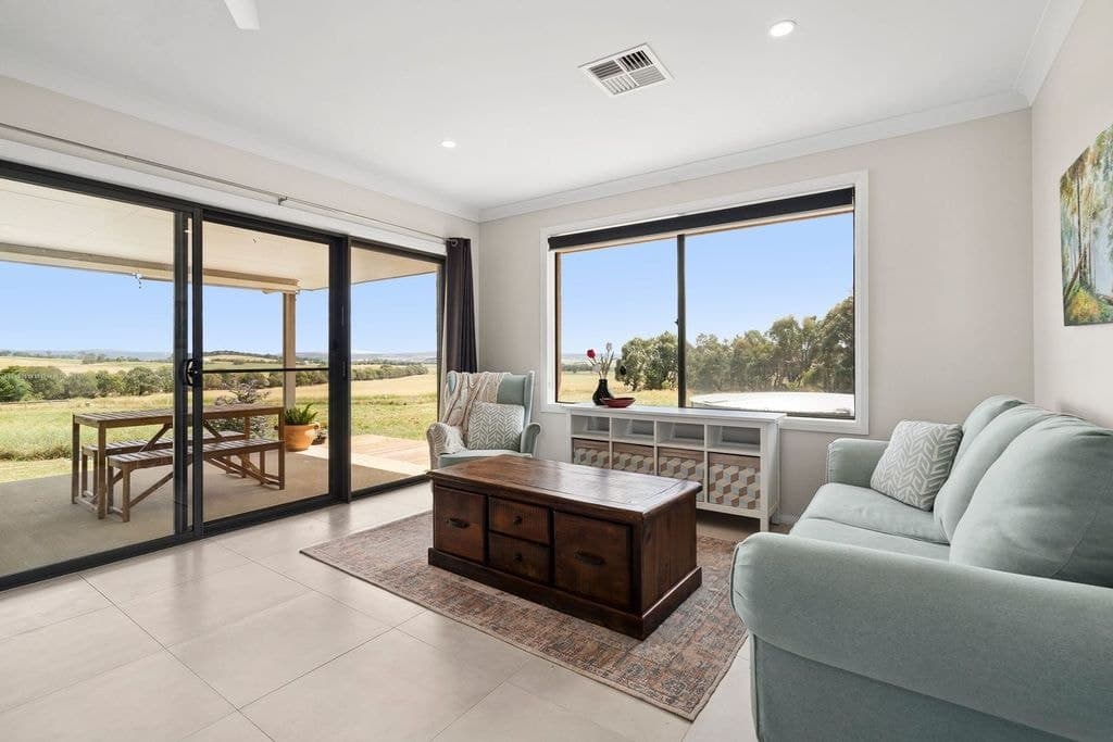 1538 Breadalbane Road, Breadalbane - Thumbnail 2