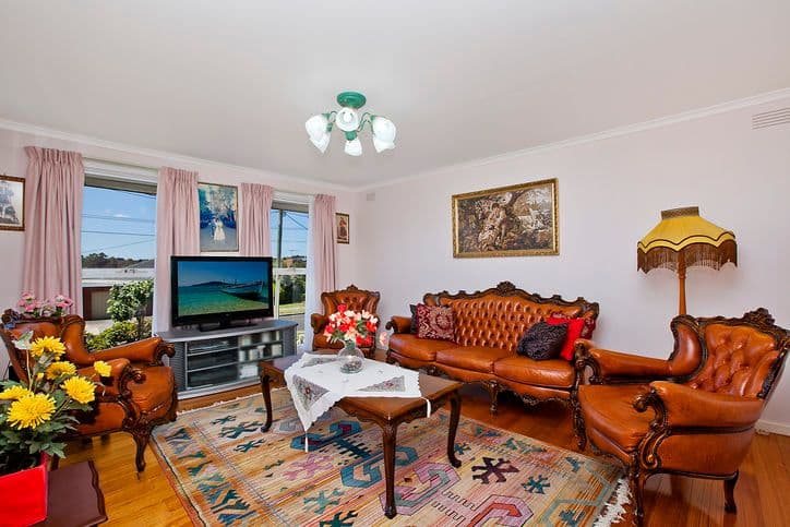 18 Jocelyn Court, DONCASTER EAST VIC 3109, Doncaster East - Thumbnail 2