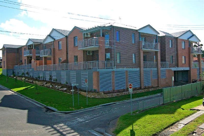Unit 9, 15  Stuart Street, HELENSBURGH NSW 2508, Helensburgh - Thumbnail 2